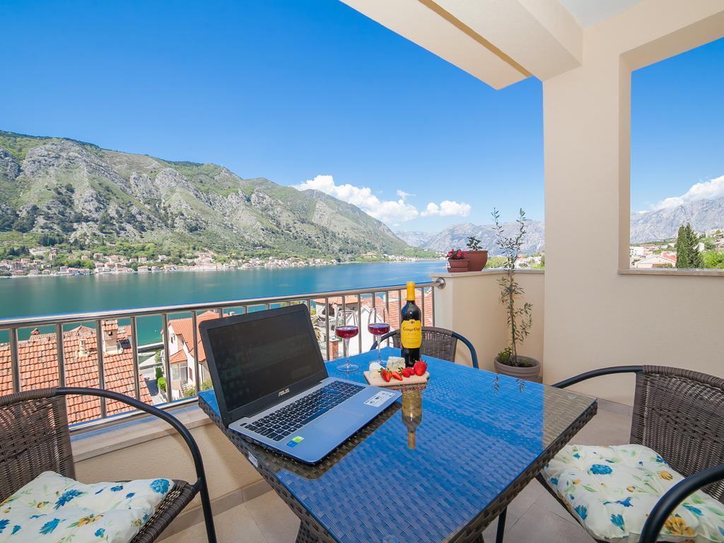 Apartments Castello Kotor Exterior photo